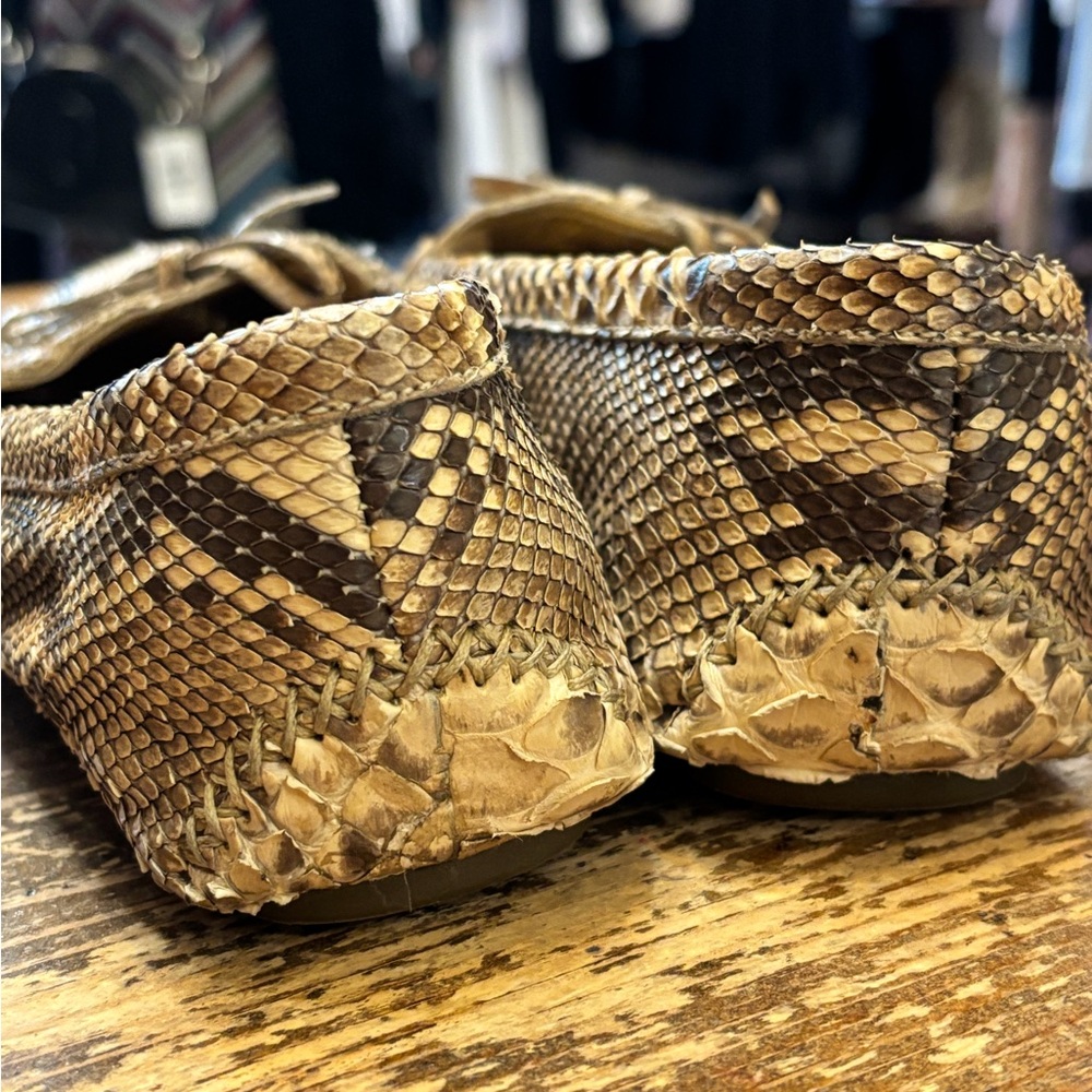 Prada Python Loafers Snakeskin Bow Gold Logo - Picture 7 of 12
